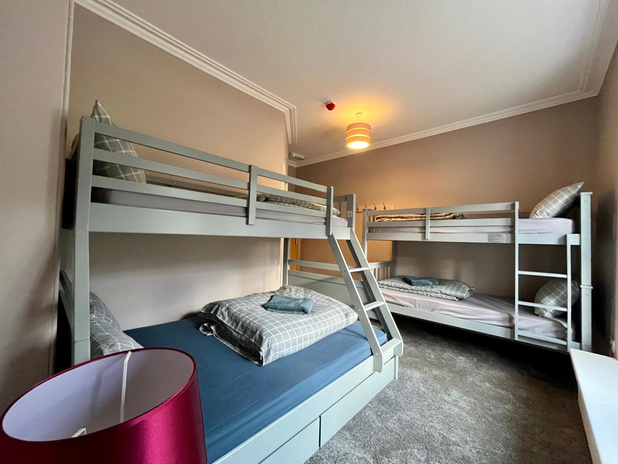 Great Glen Hostel Spean Bridge Bagian luar foto
