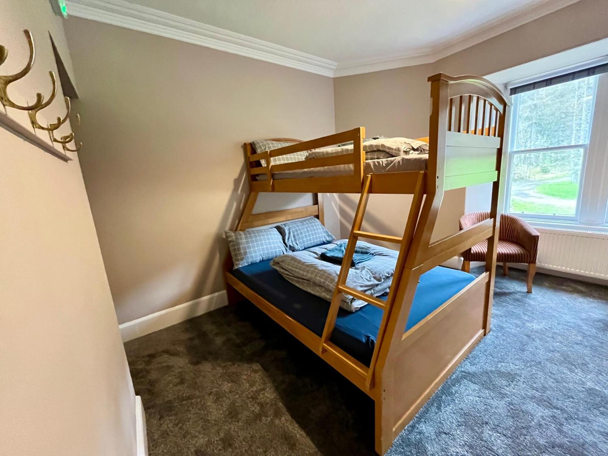 Great Glen Hostel Spean Bridge Bagian luar foto